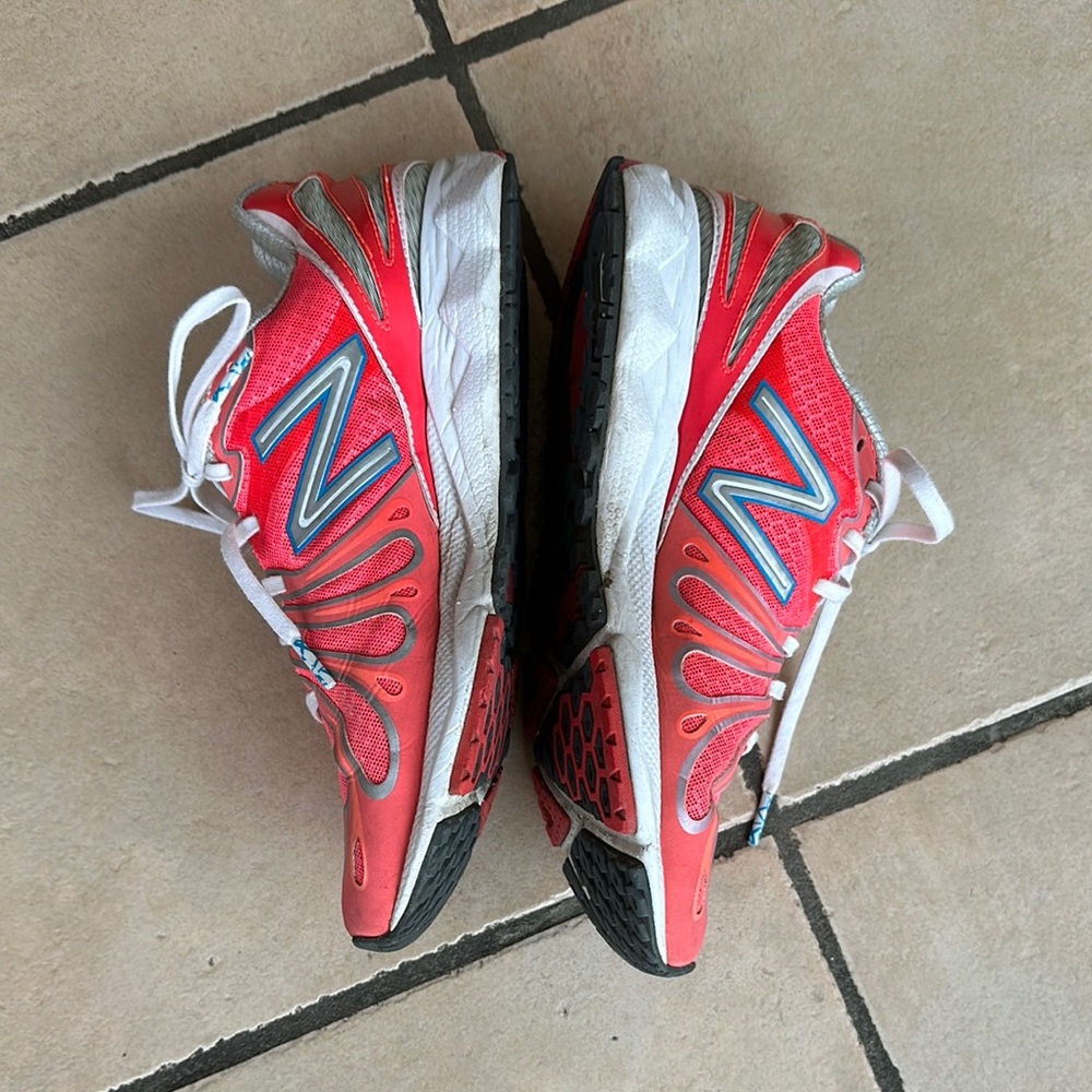 NB sneakers size 7.5